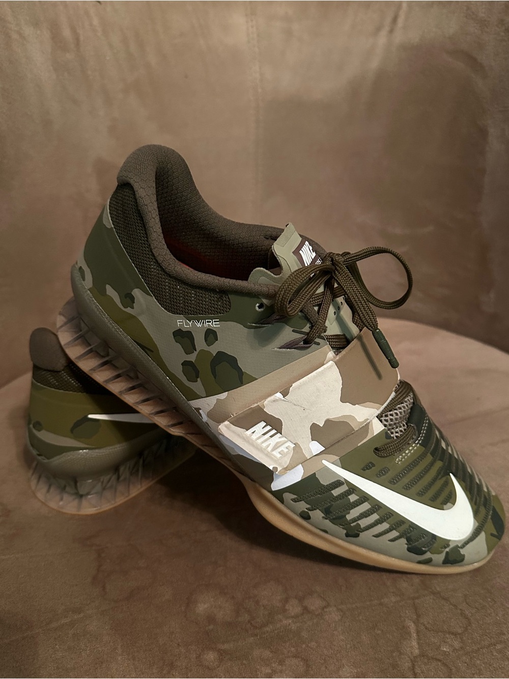 NEW Nike Romaleo 3 Camo gym/weightlifting sneakers.   Size men’s US 11